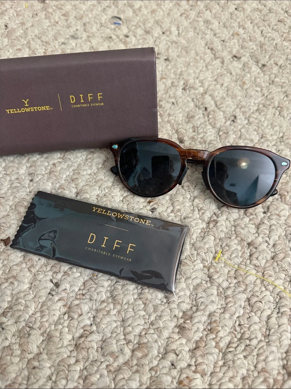 DIFF brand new sunglasses $110 retail online beautiful